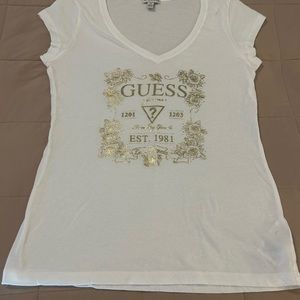 Guess tee shirt